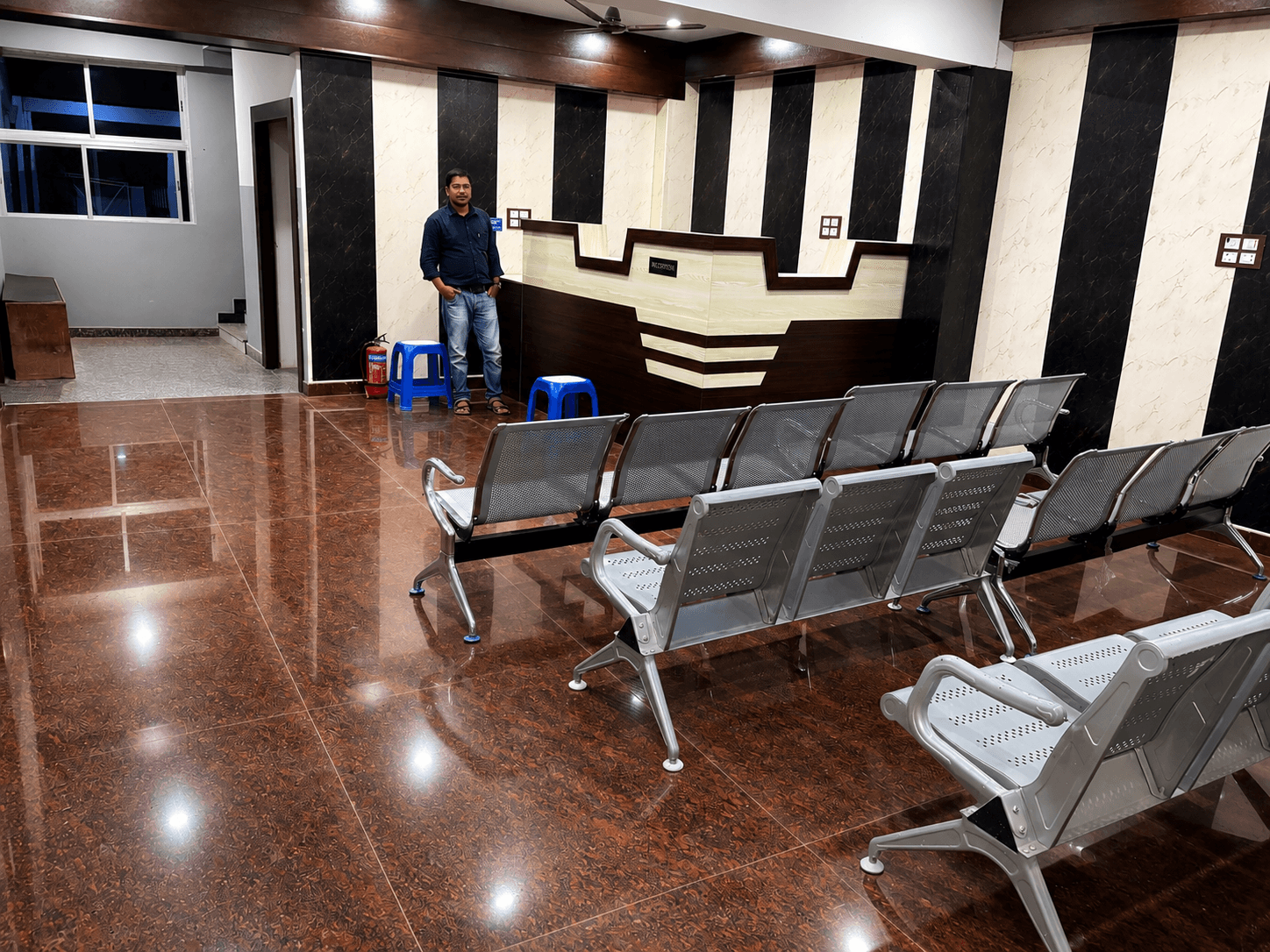 Reception Area 2 — Reception & Facilities at Drona Hospital